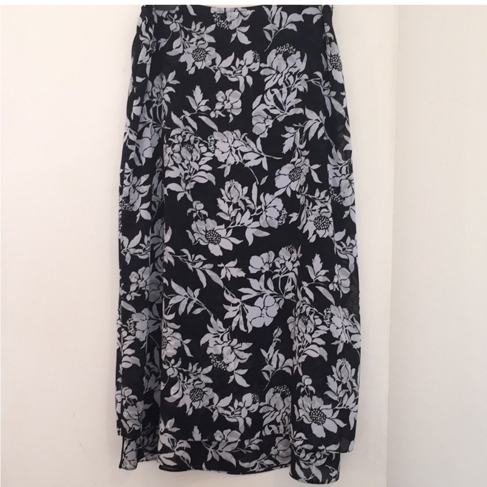Jaclyn Smith Classic Floral Skirt